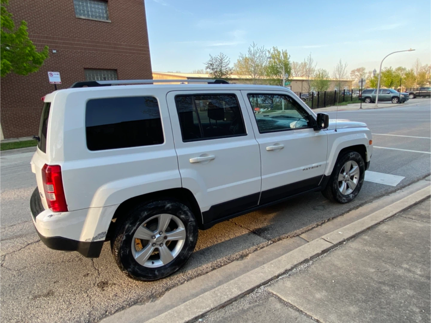 2016 JEEP PATRIOT $4500 - photo 3