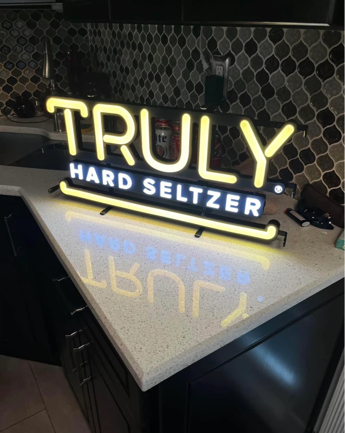 Truly Hard Seltzer LED Neon Sign - photo 2