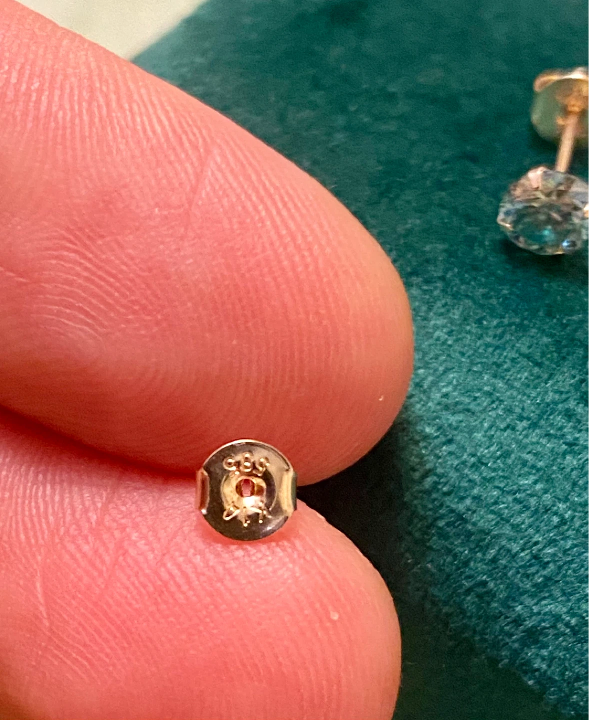 Green Moissanite Stud Earrings in 14 K gold - photo 3