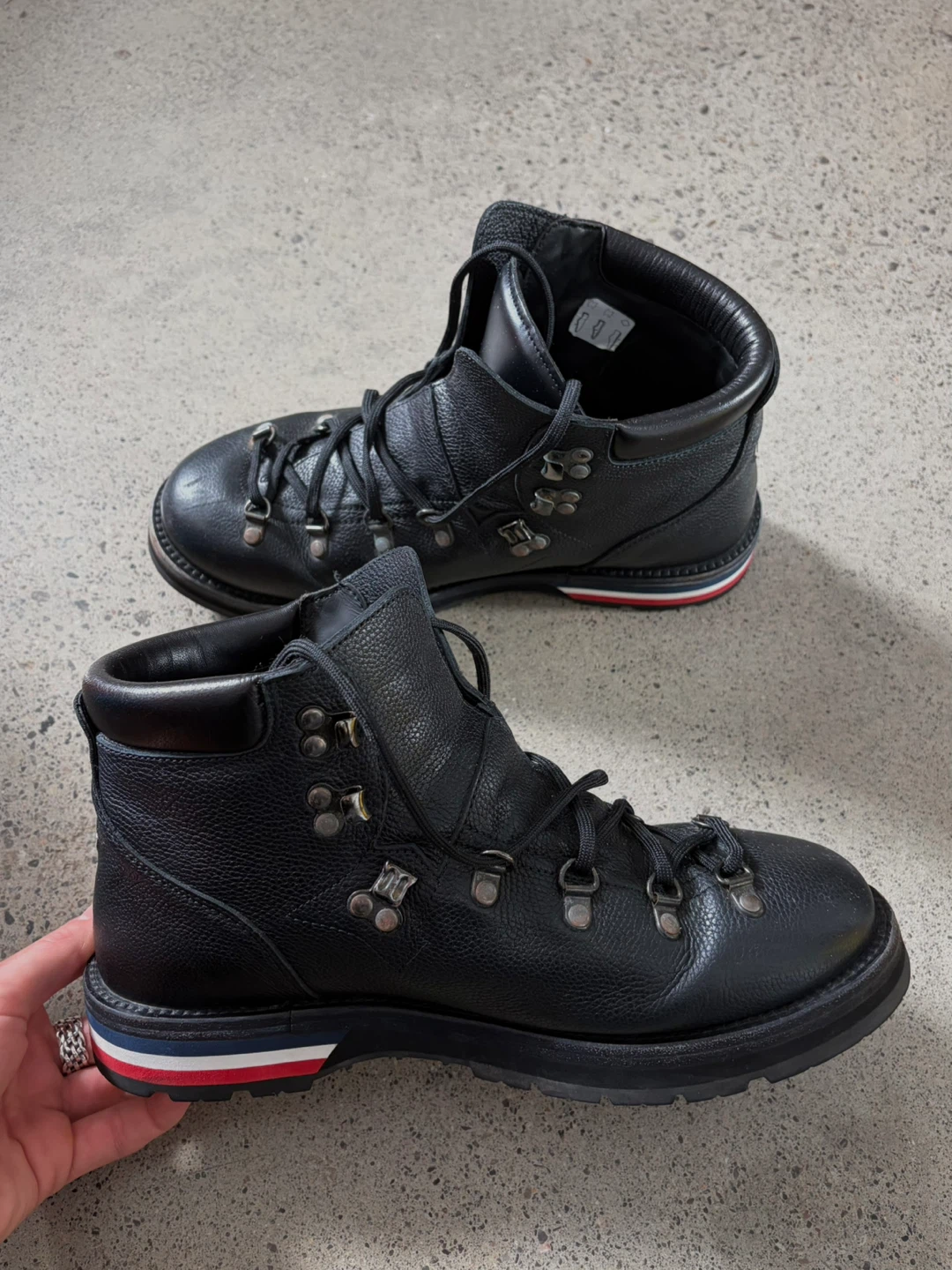 Moncler hiking boots made in Italy - photo 3
