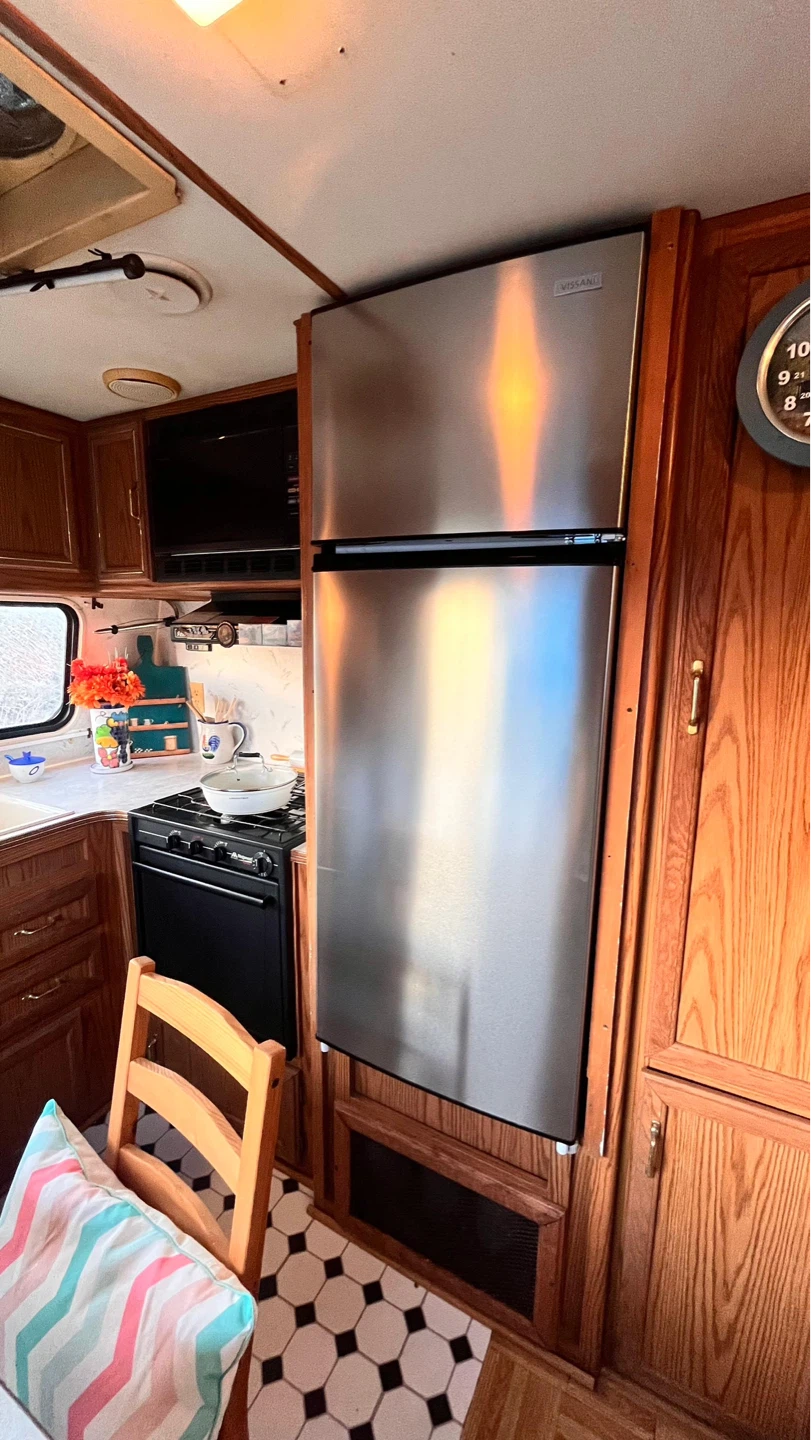 Beautiful Jayco fifth wheel trailer $5000 firm - photo 4