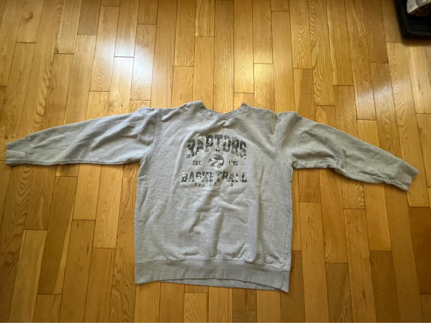 NBA Toronto Raptors Basketball Sweatshirt - Size L/G