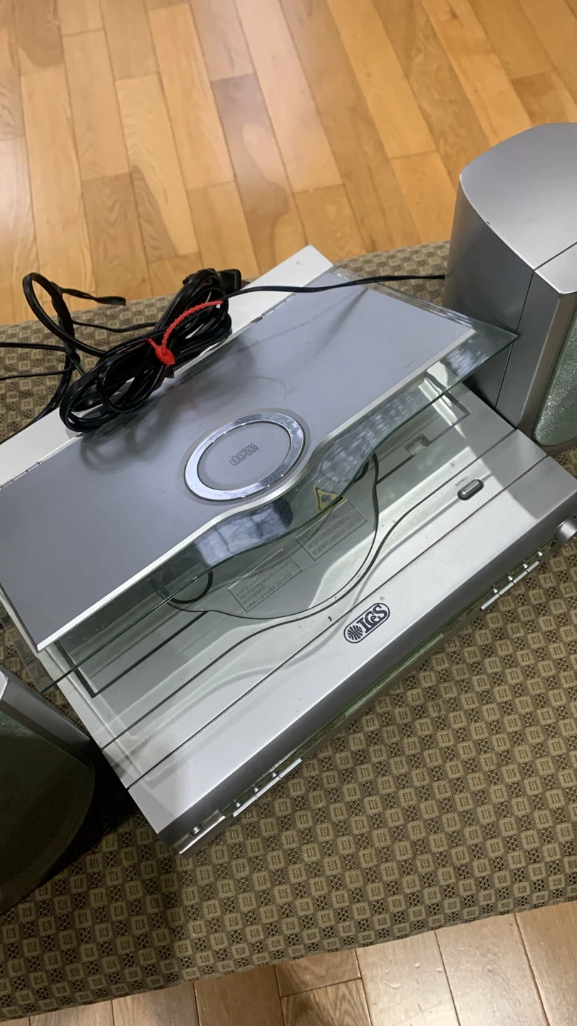 CD Player with Speakers - photo 2