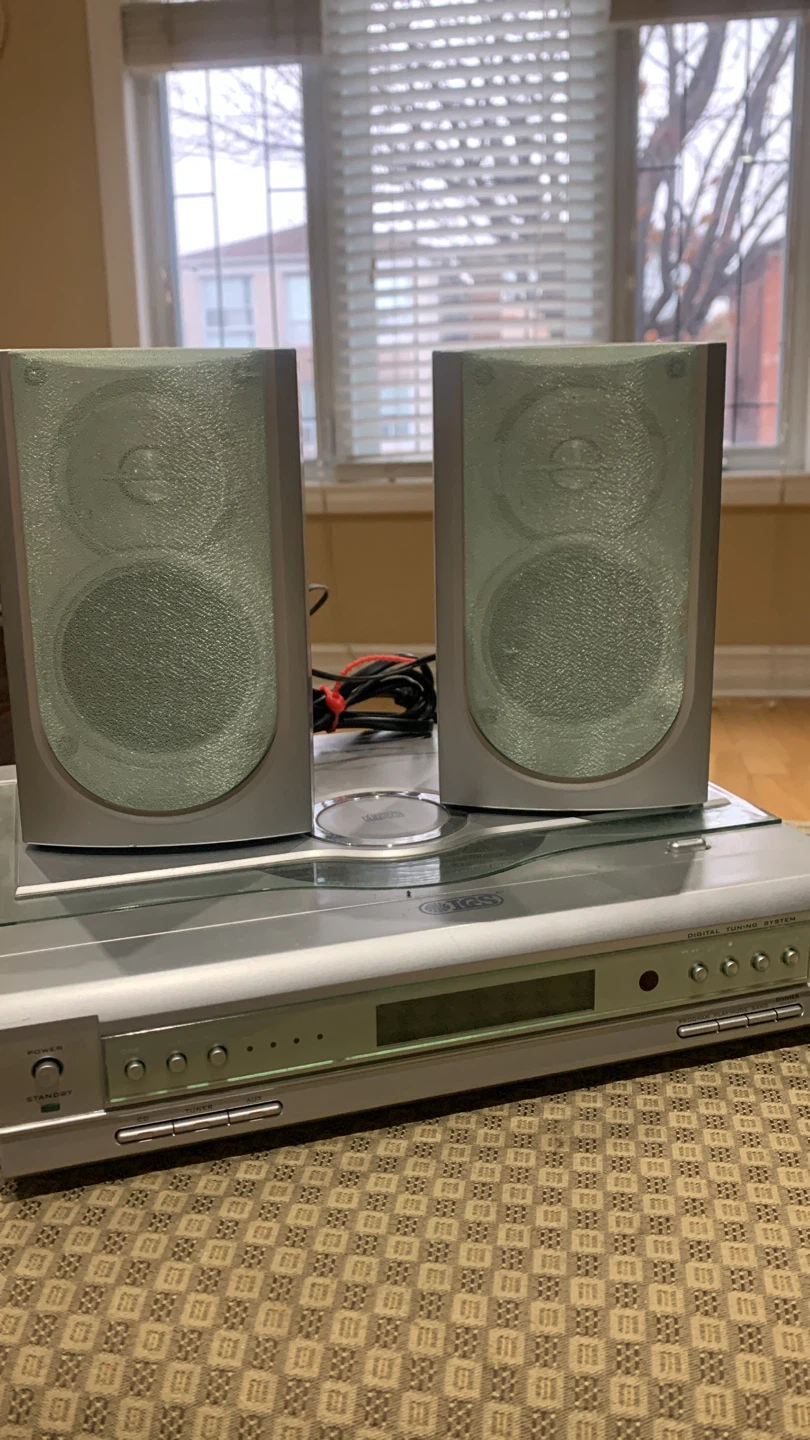 CD Player with Speakers - photo 3