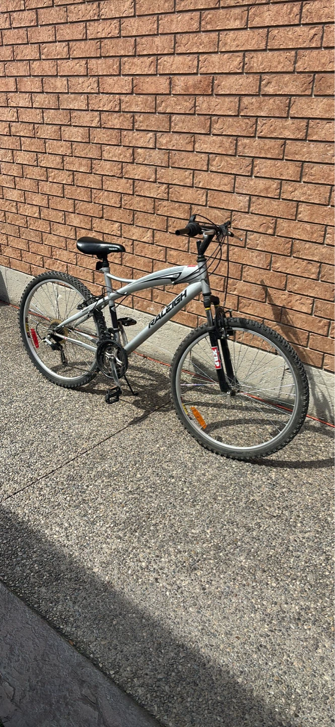 Raleigh Mountain Bike - photo 3