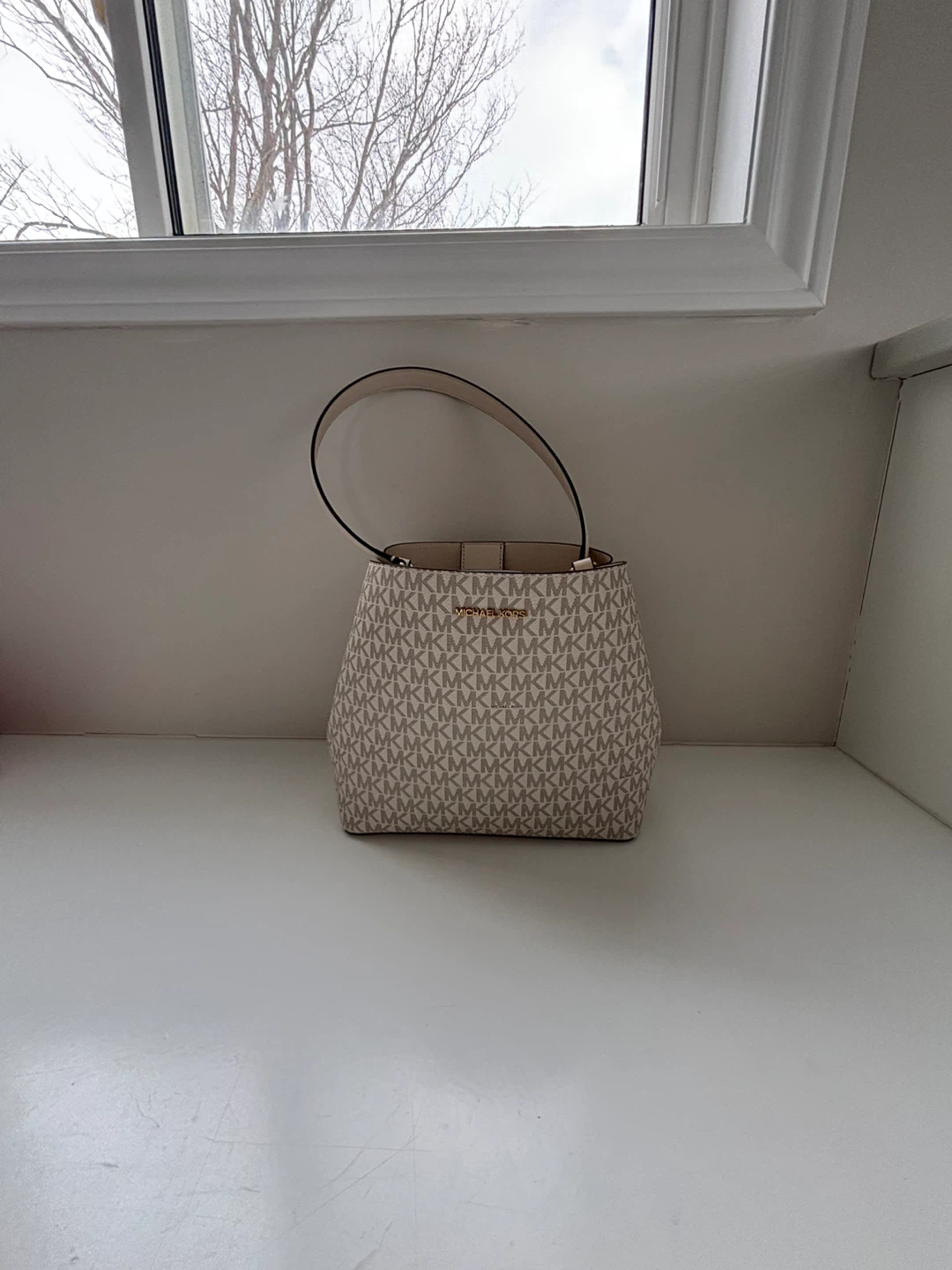 Michael Kors Bucket Bag