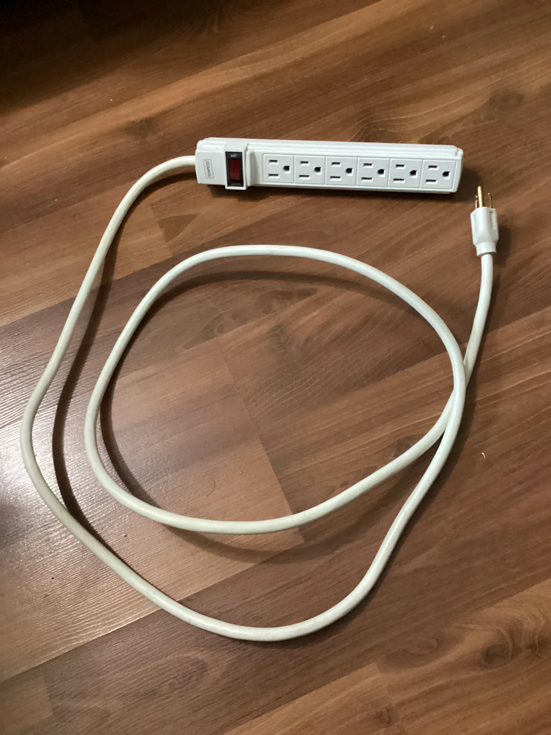 Intex 6-Outlet Surge Protector Power Strip with 6 ft Cord