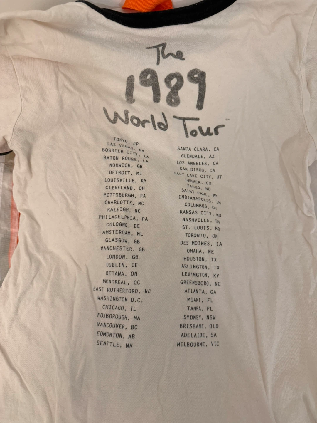Taylor Swift 1989 World Tour T-Shirt - photo 2