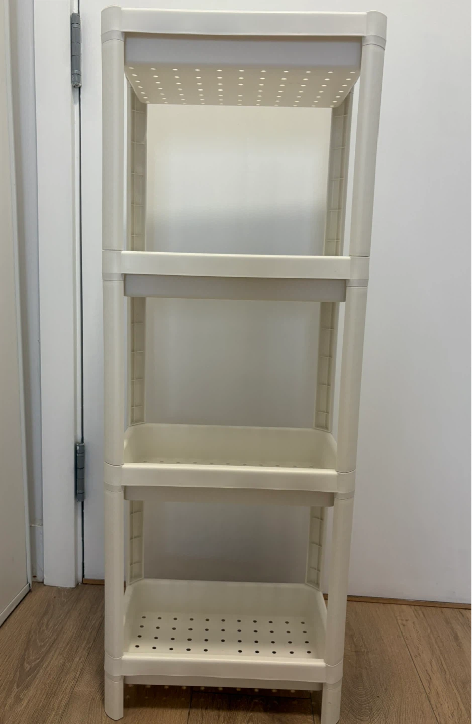 White 4-tier shelf