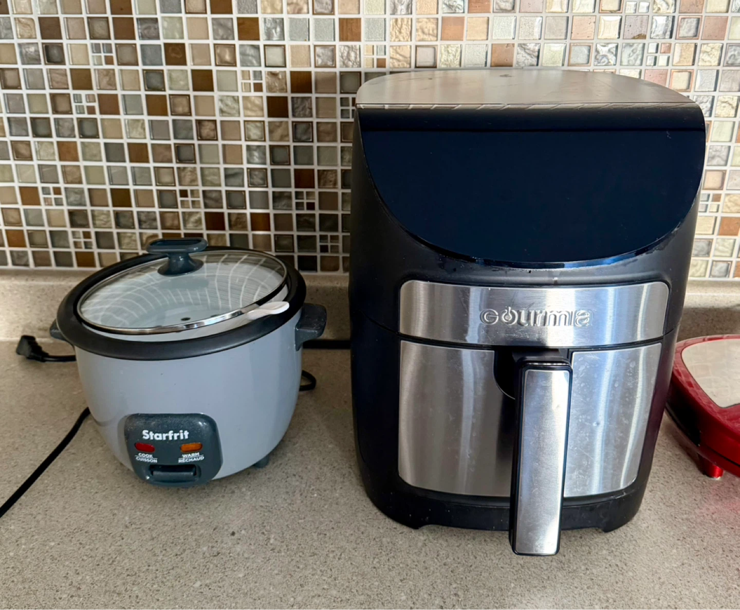 Assorted Kitchen Appliances - photo 4