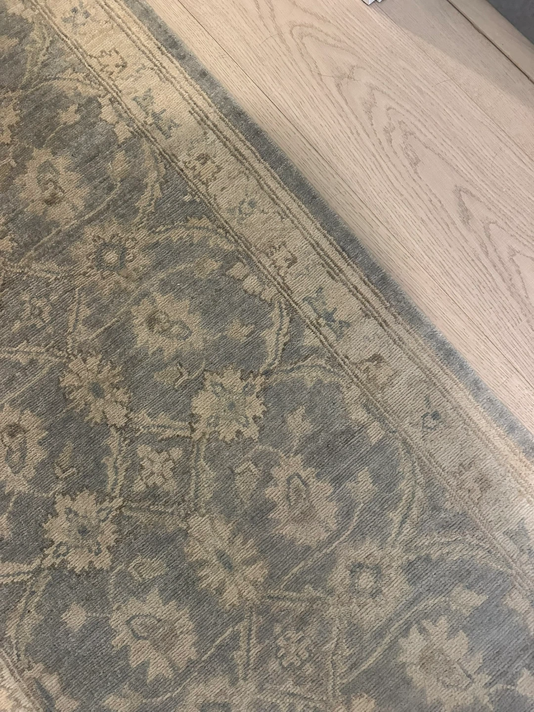 Traditional Style Runner Rug