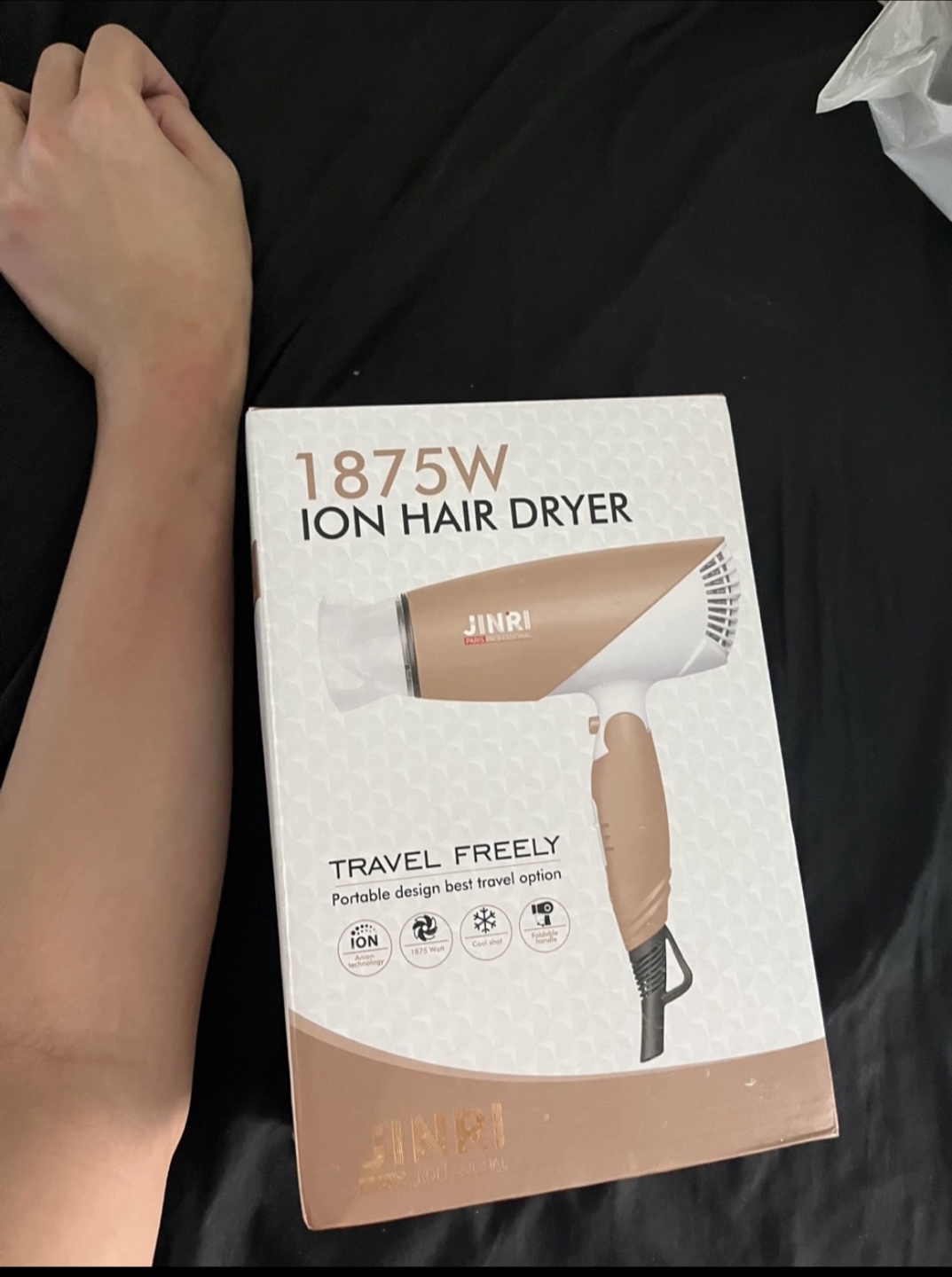 Ion hairdryer; fit for travel - photo 2
