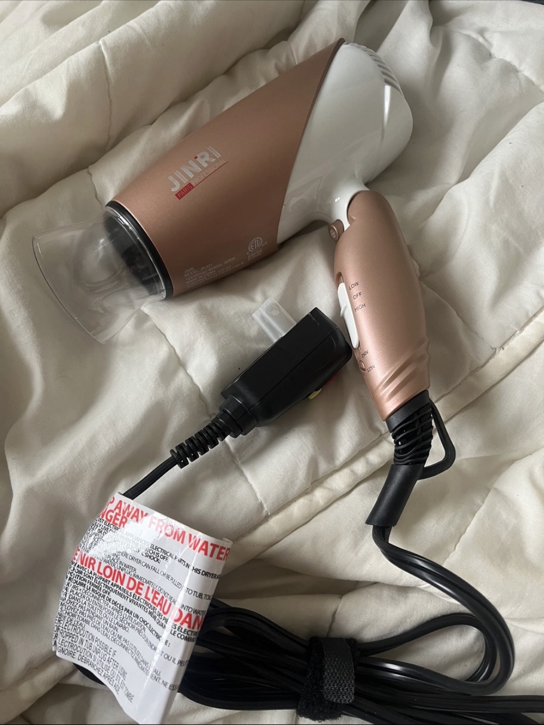 Ion hairdryer; fit for travel