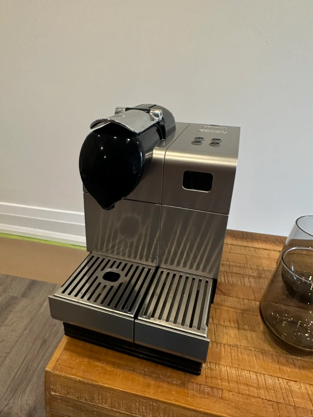 Nespresso De'Longhi  Espresso Machine
