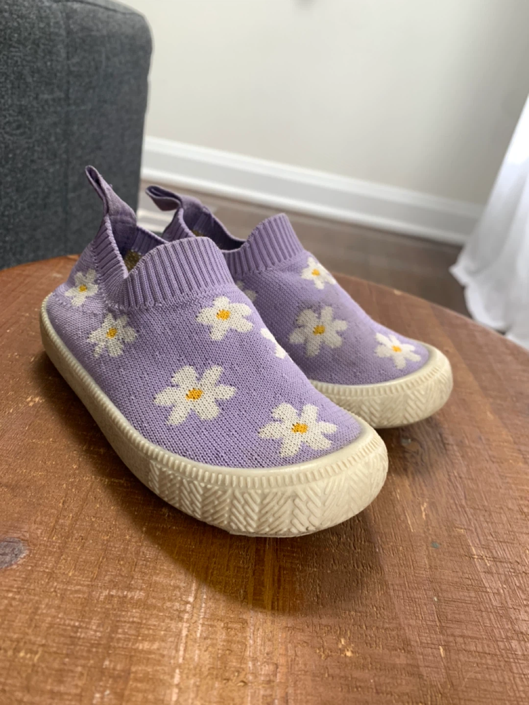 Jan and Jul - size 7 toddler shoes 🌱