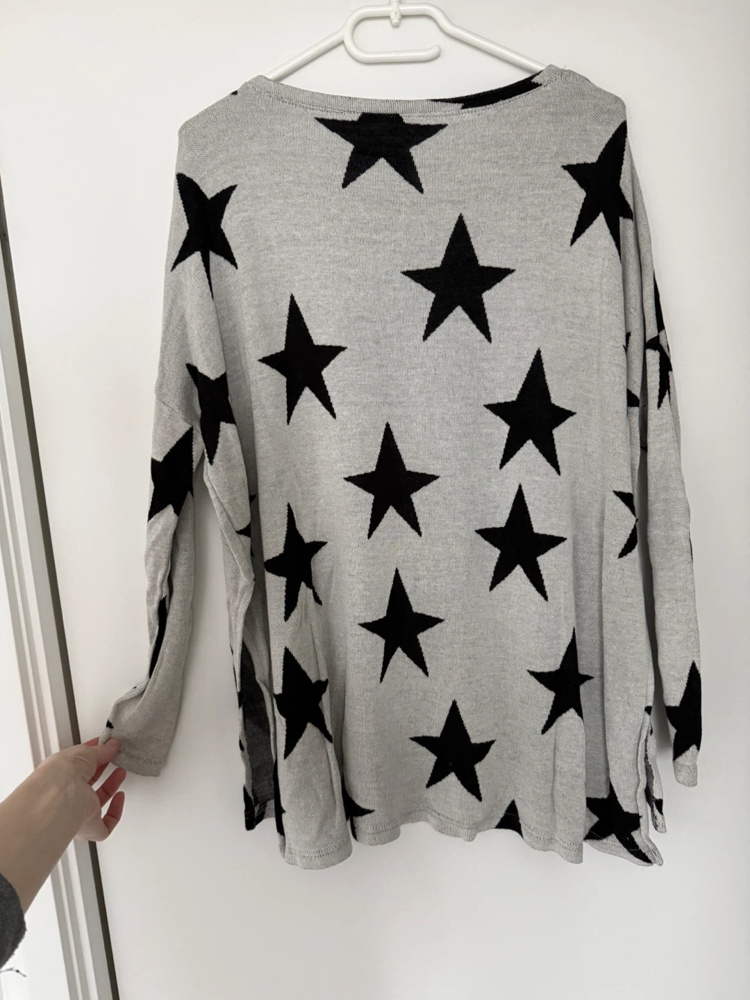 Star Print Sweater | Oversized fit, Size S - photo 3
