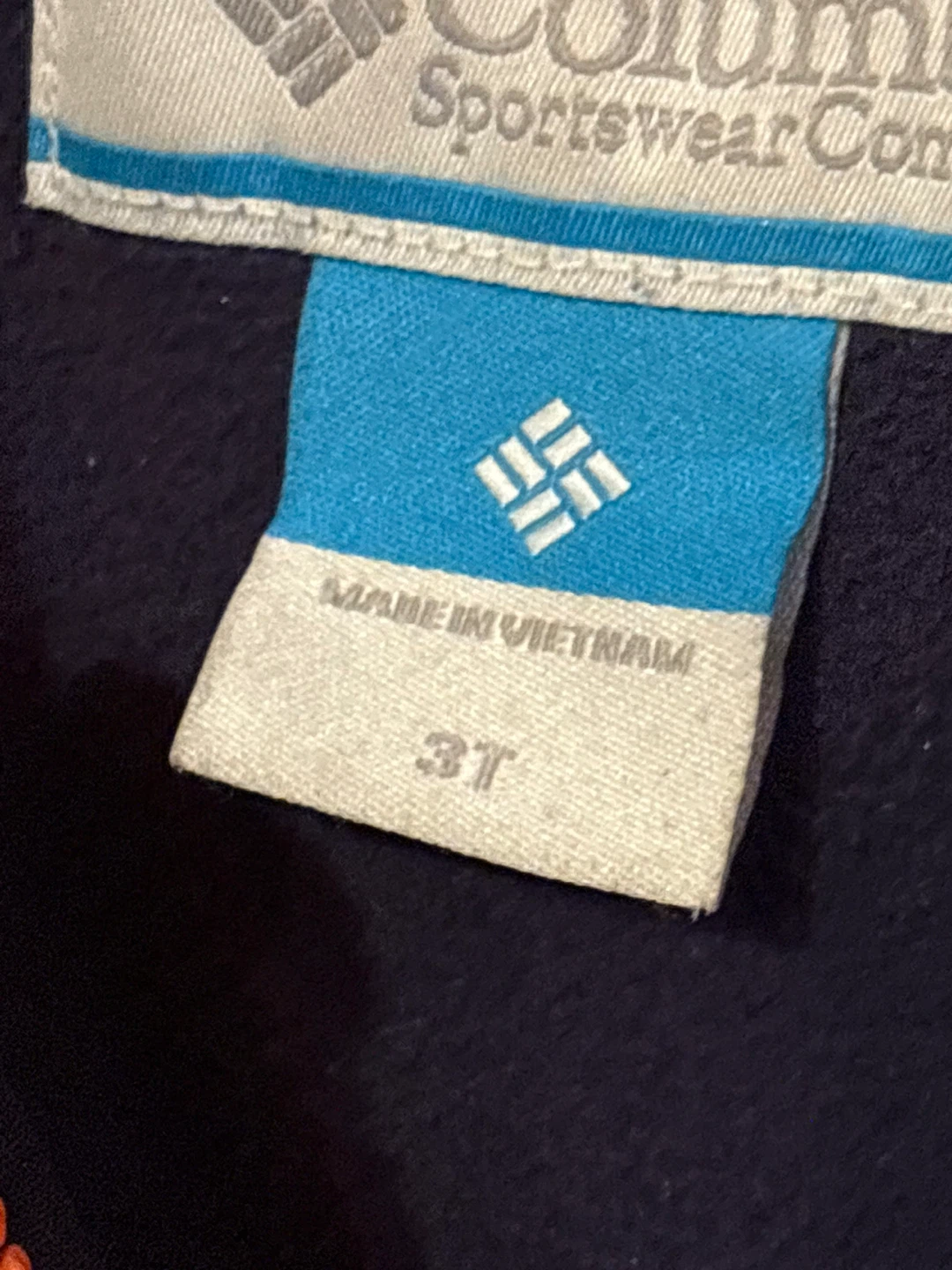 Columbia Snowsuit Size 3T - photo 2