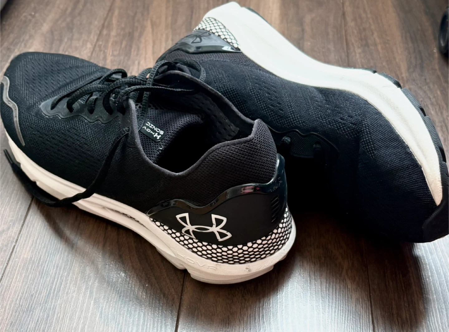 Under Armour HOVR Sonic 5 unisex Running Shoes Black - photo 2