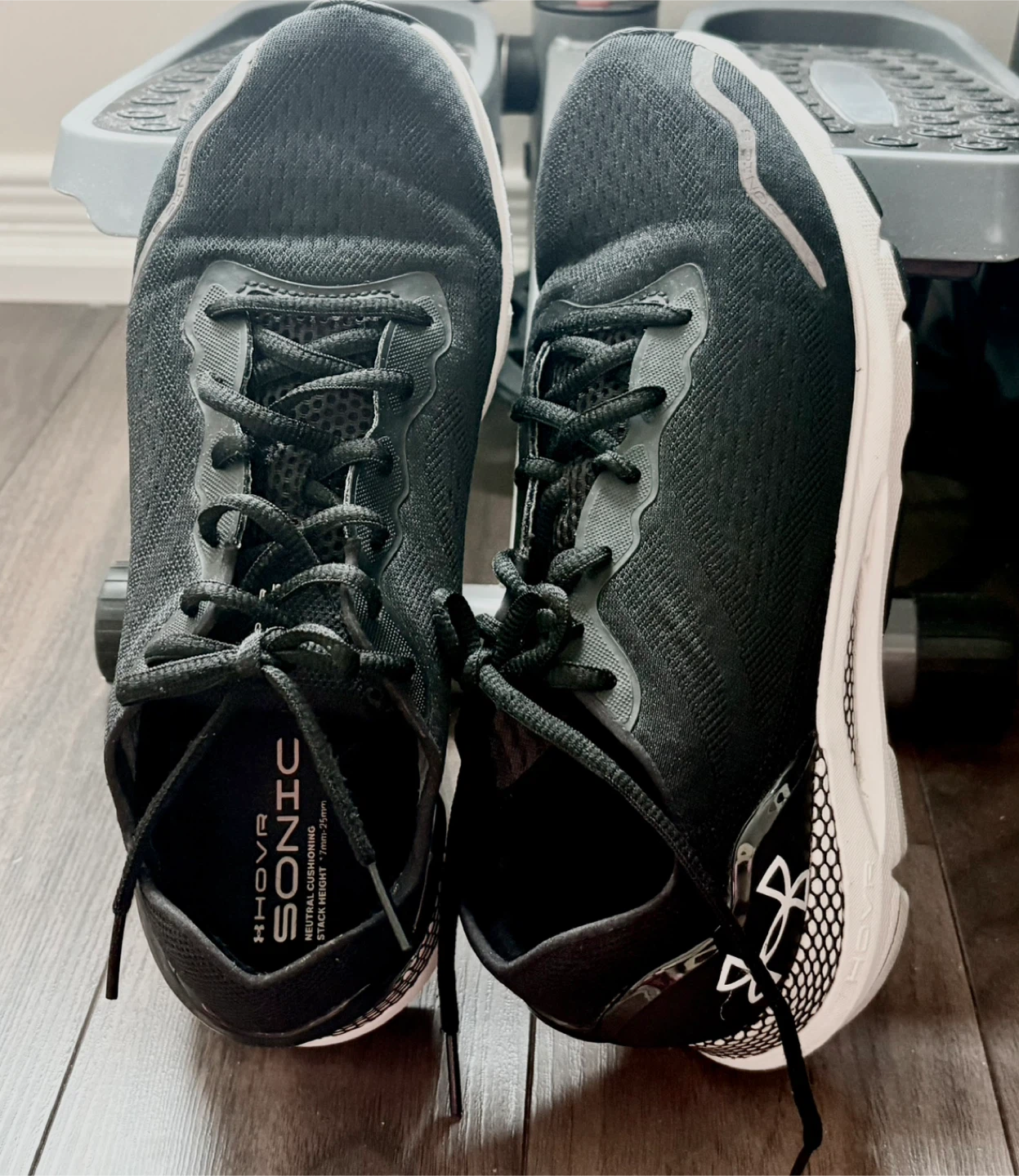 Under Armour HOVR Sonic 5 unisex Running Shoes Black - photo 3