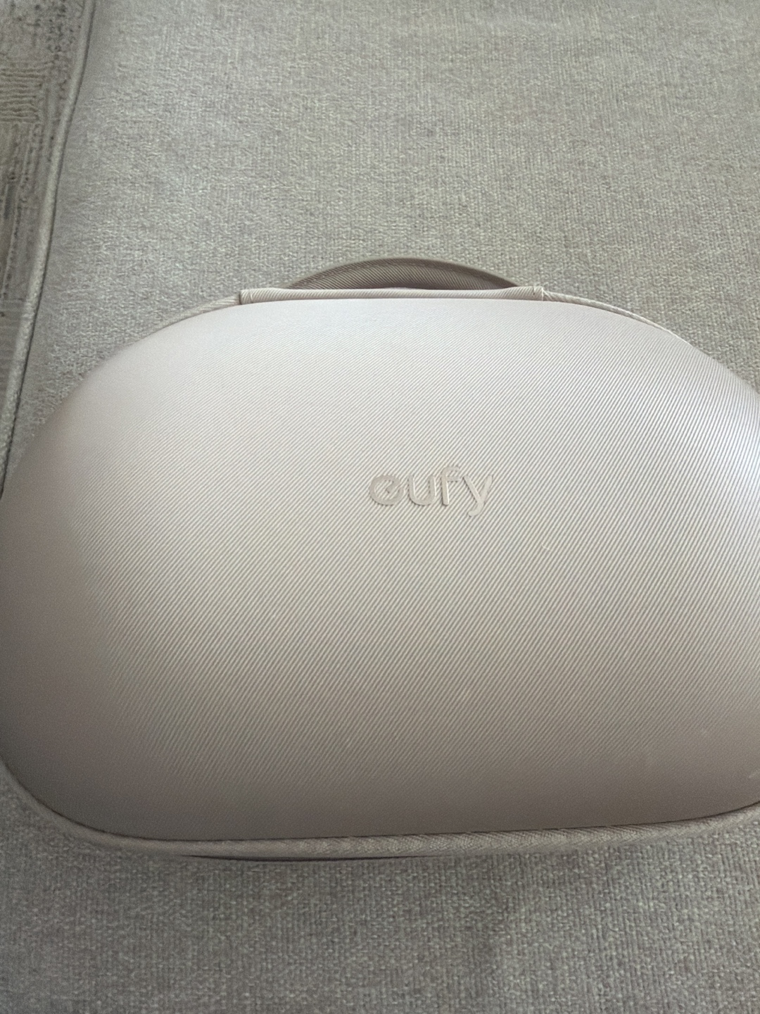 eufy Breast Pump S1 Pro (used) with charging case - photo 2