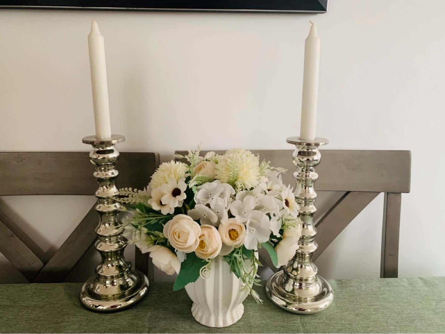 Elegant Home Decor Set – Candle Holders + Floral Vase