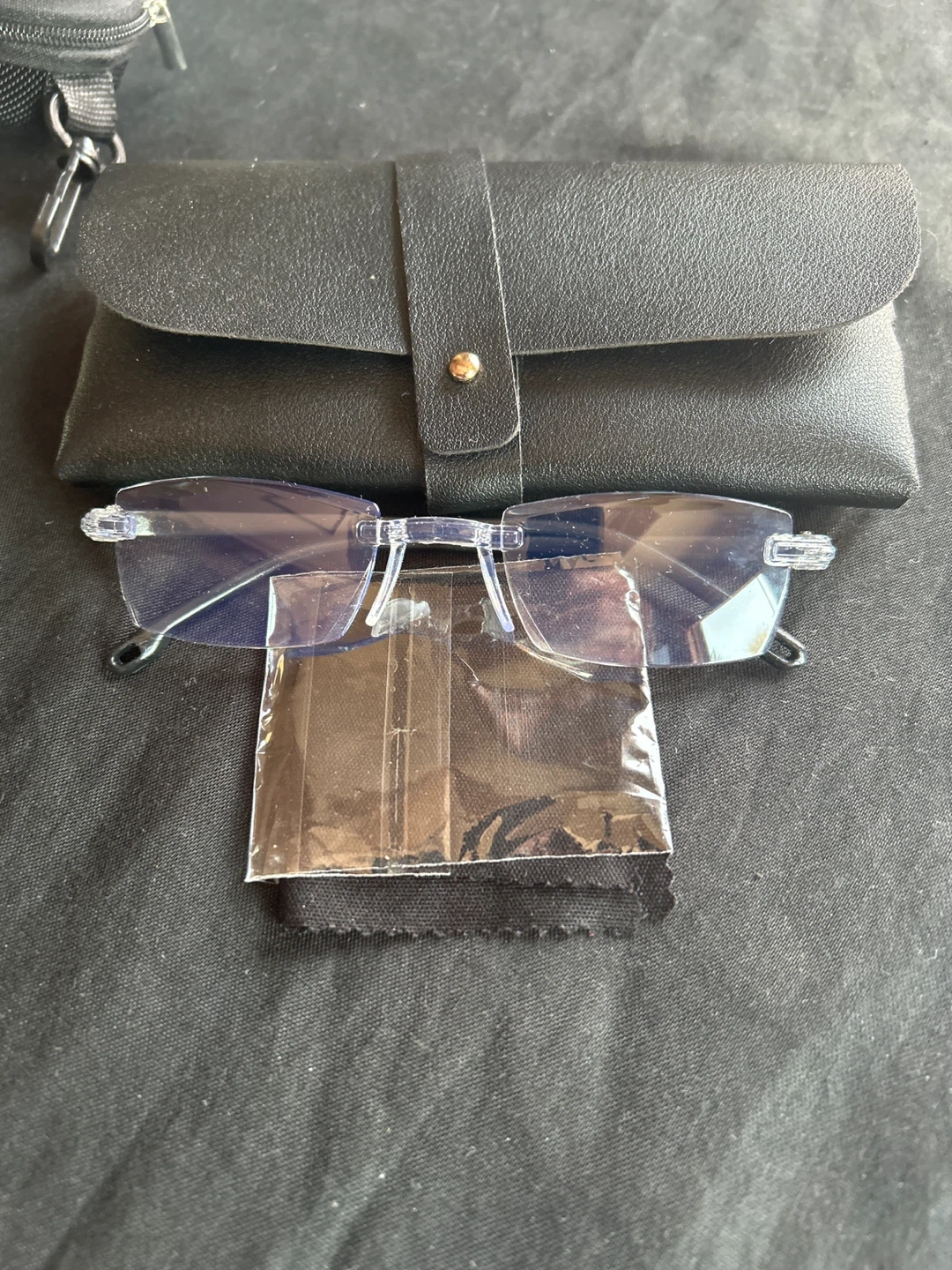 Rimless Reading Glasses with Case and Cleaning Cloth