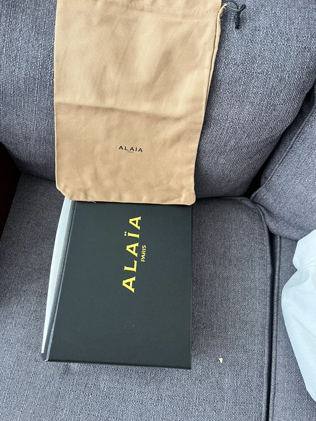 🌱 Alaïa Paris Shoe Box and Dust Bag 🌱 - photo 2