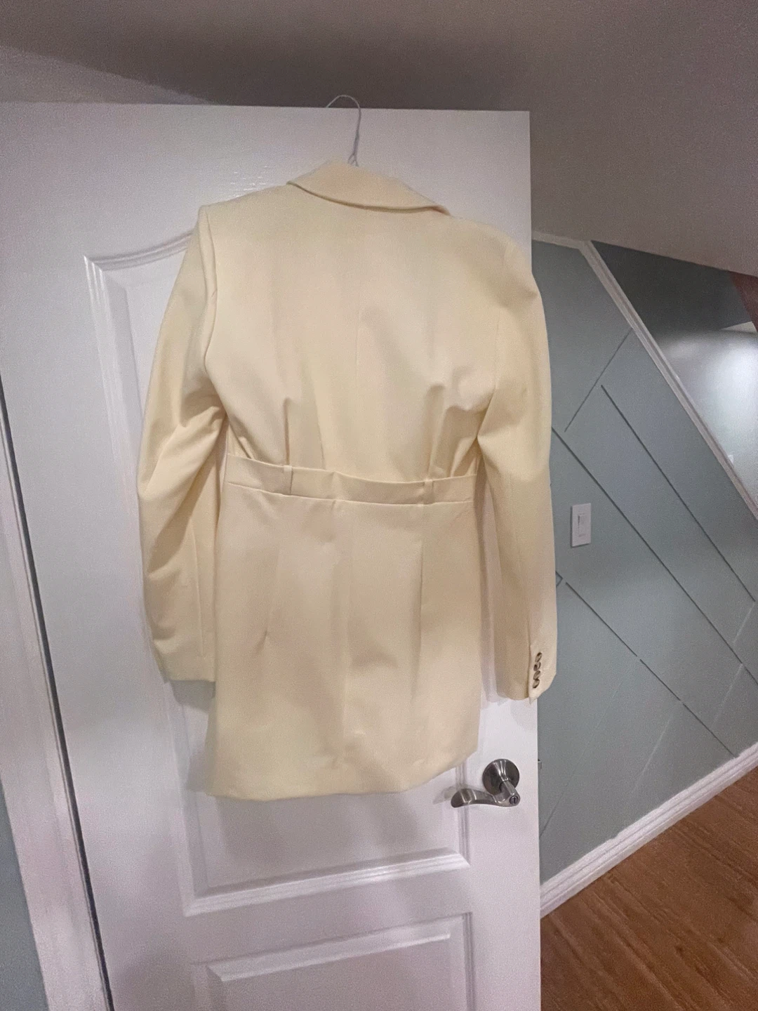 Zara Cream Blazer Size M - photo 2