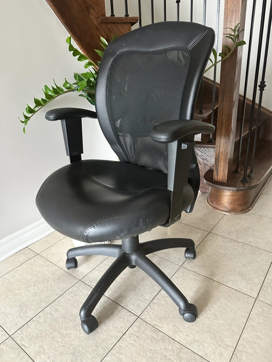 Black Office Chair with Mesh Back