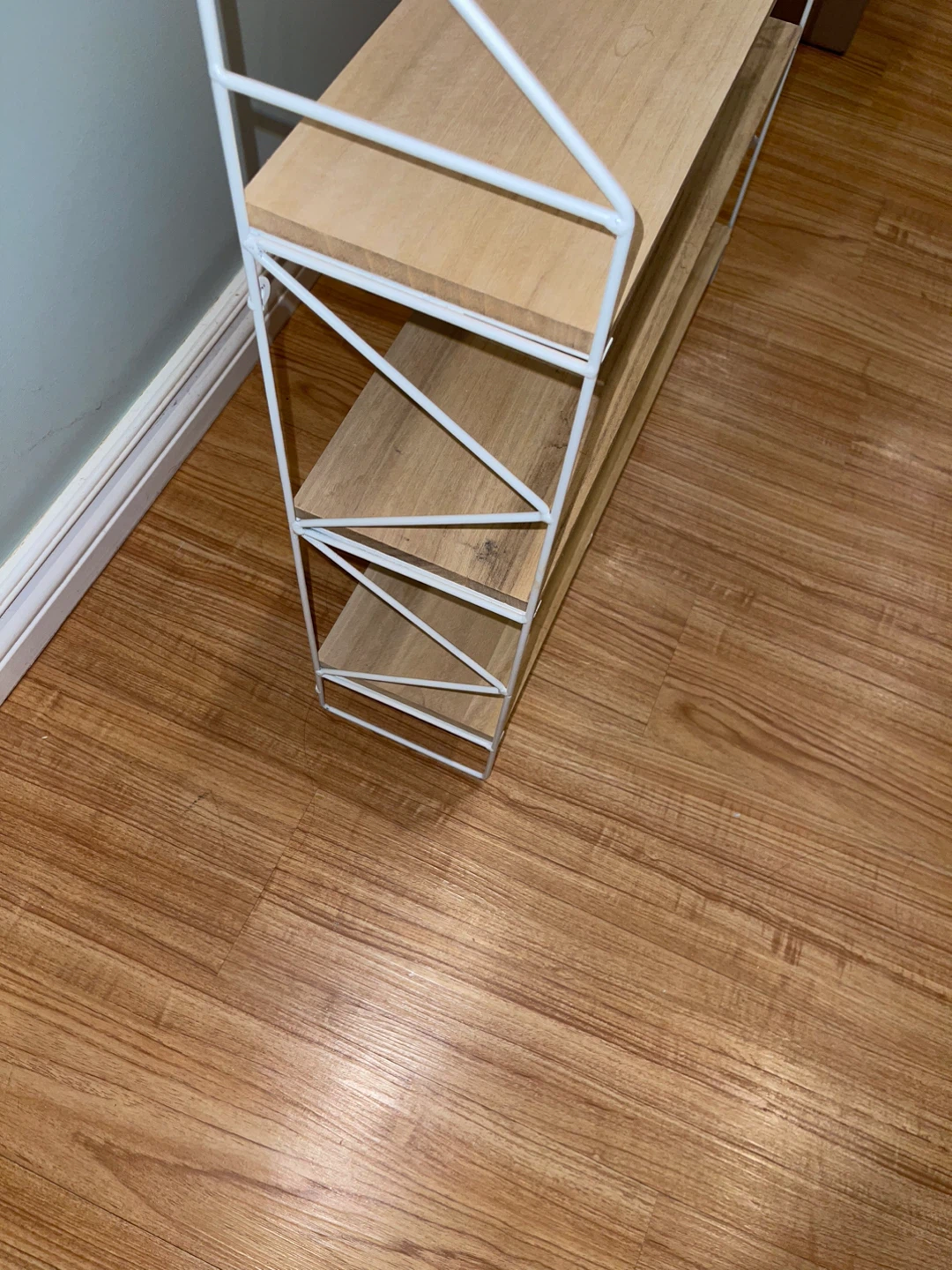 White Metal and Wood 3-Tier Shelf Unit - photo 2