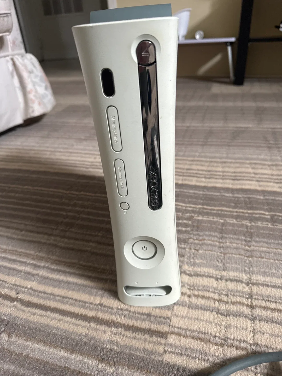 Microsoft Xbox 360 Console with Controller - photo 2