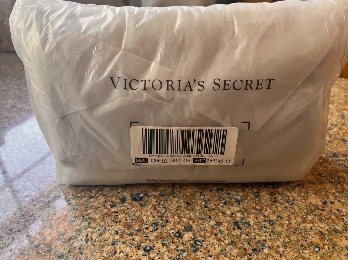 Victoria's Secret Silver Quilted Shoulder Bag - photo 5