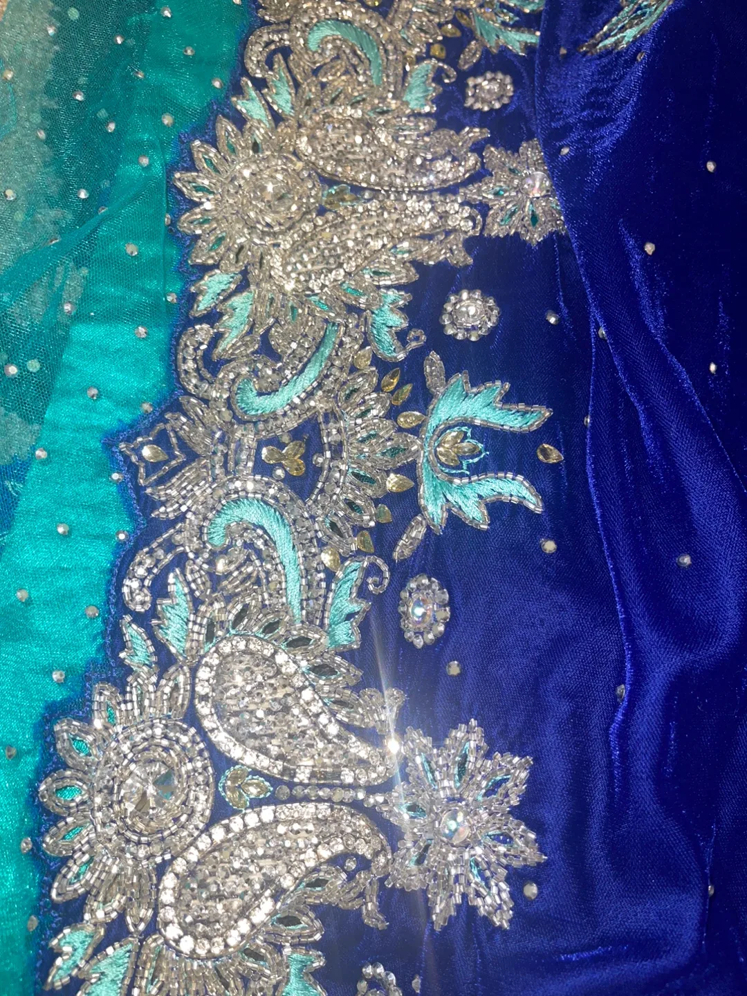 Embroidered Blue and Teal Velvet Saree/Sari - photo 3