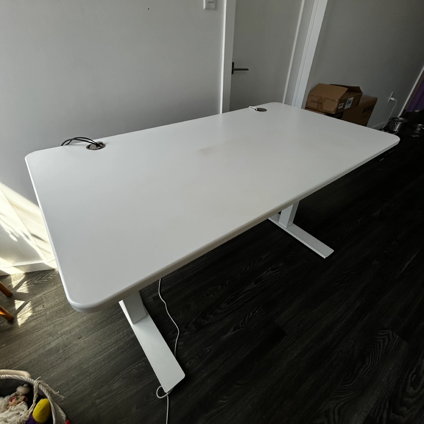 Autonomous 2 - White Standing Desk - photo 4