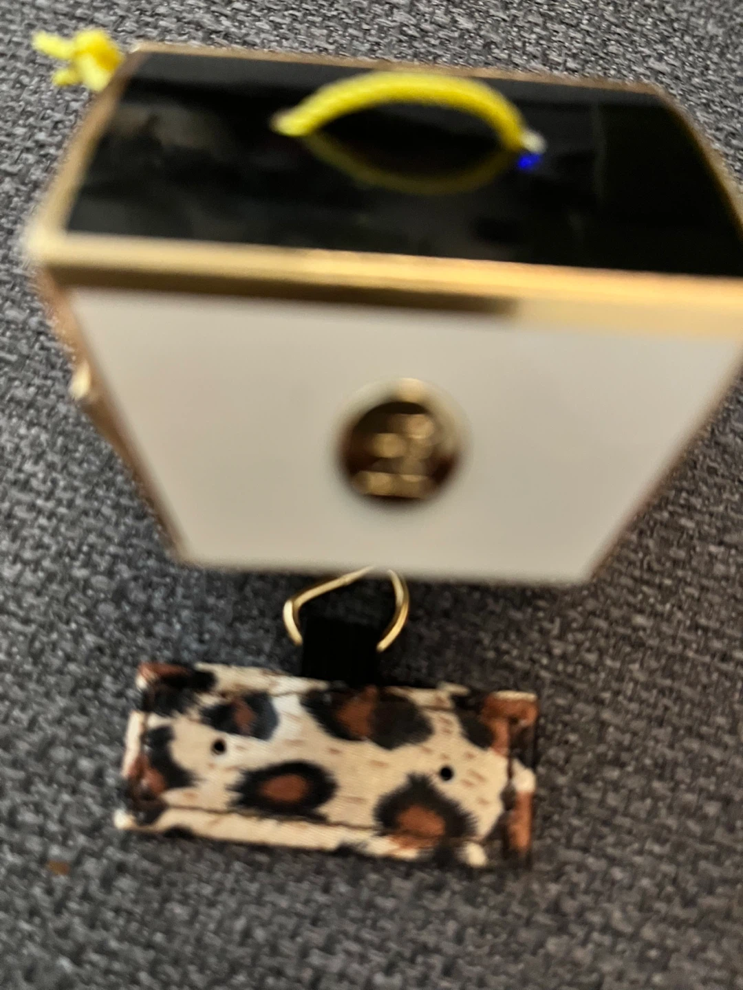 10 Earring Stays - Leopard Print 🌱 - photo 3
