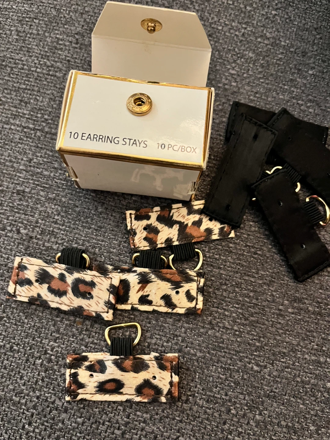 10 Earring Stays - Leopard Print 🌱