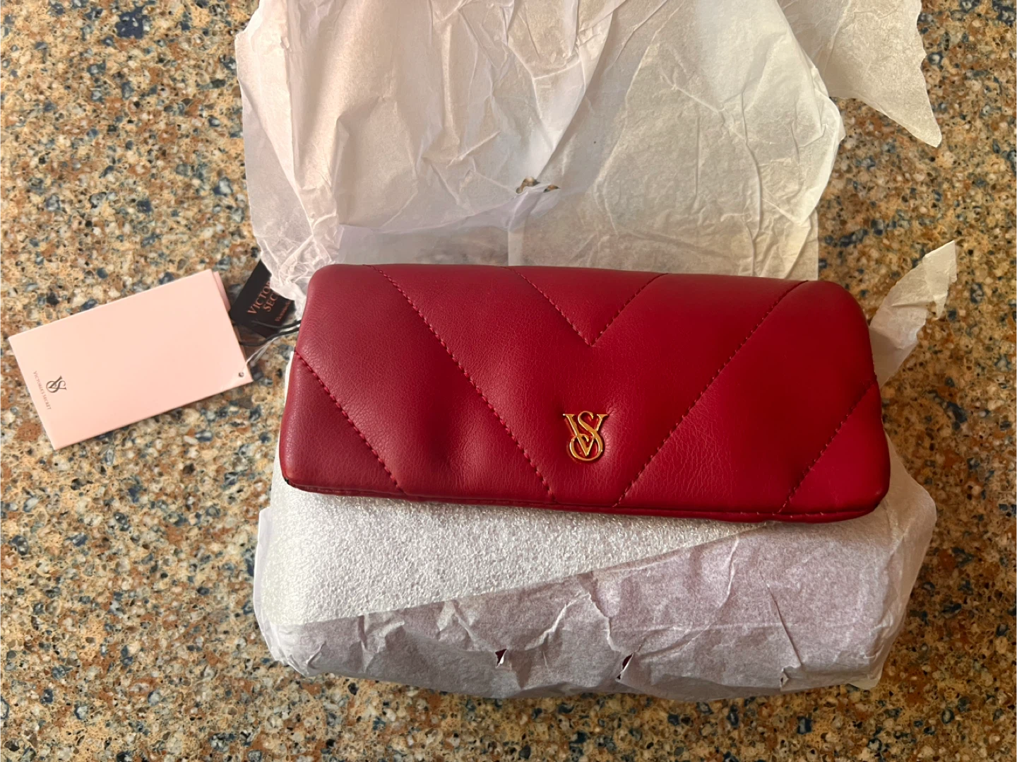 Victoria's Secret Red Quilted small bag - photo 2