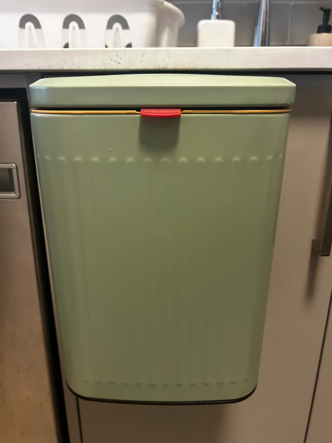 Mounted Bin
