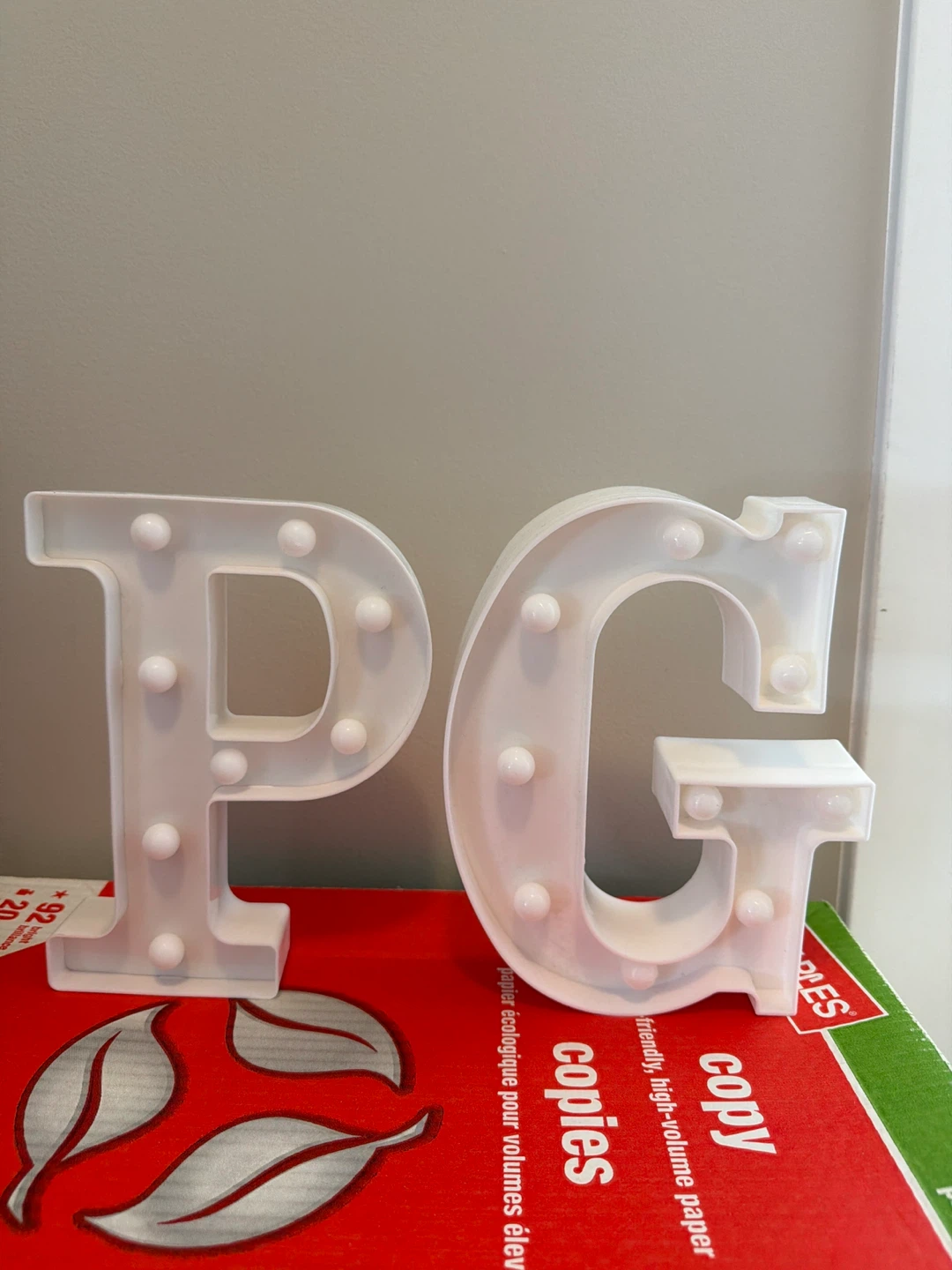White LED Marquee Letters P & G - photo 2