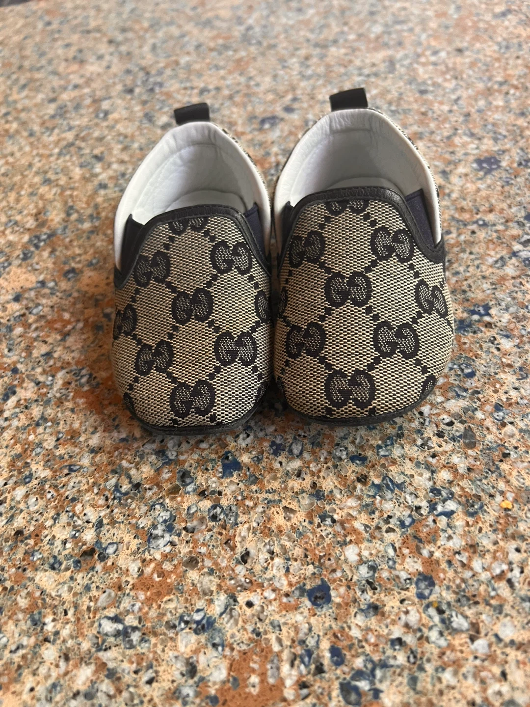 Gucci Baby Shoes with GG pattern