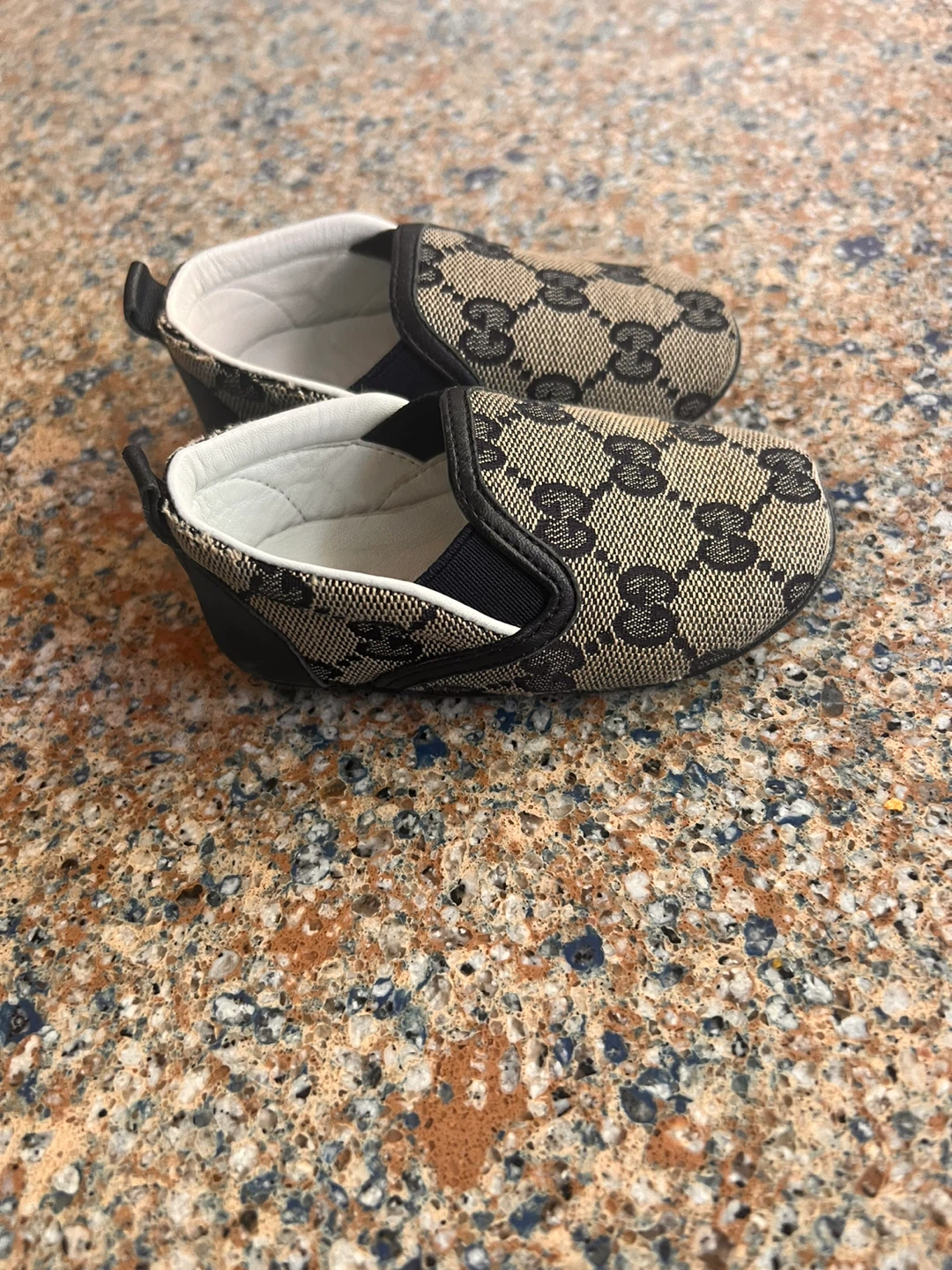 Gucci Baby Shoes with GG pattern - photo 3