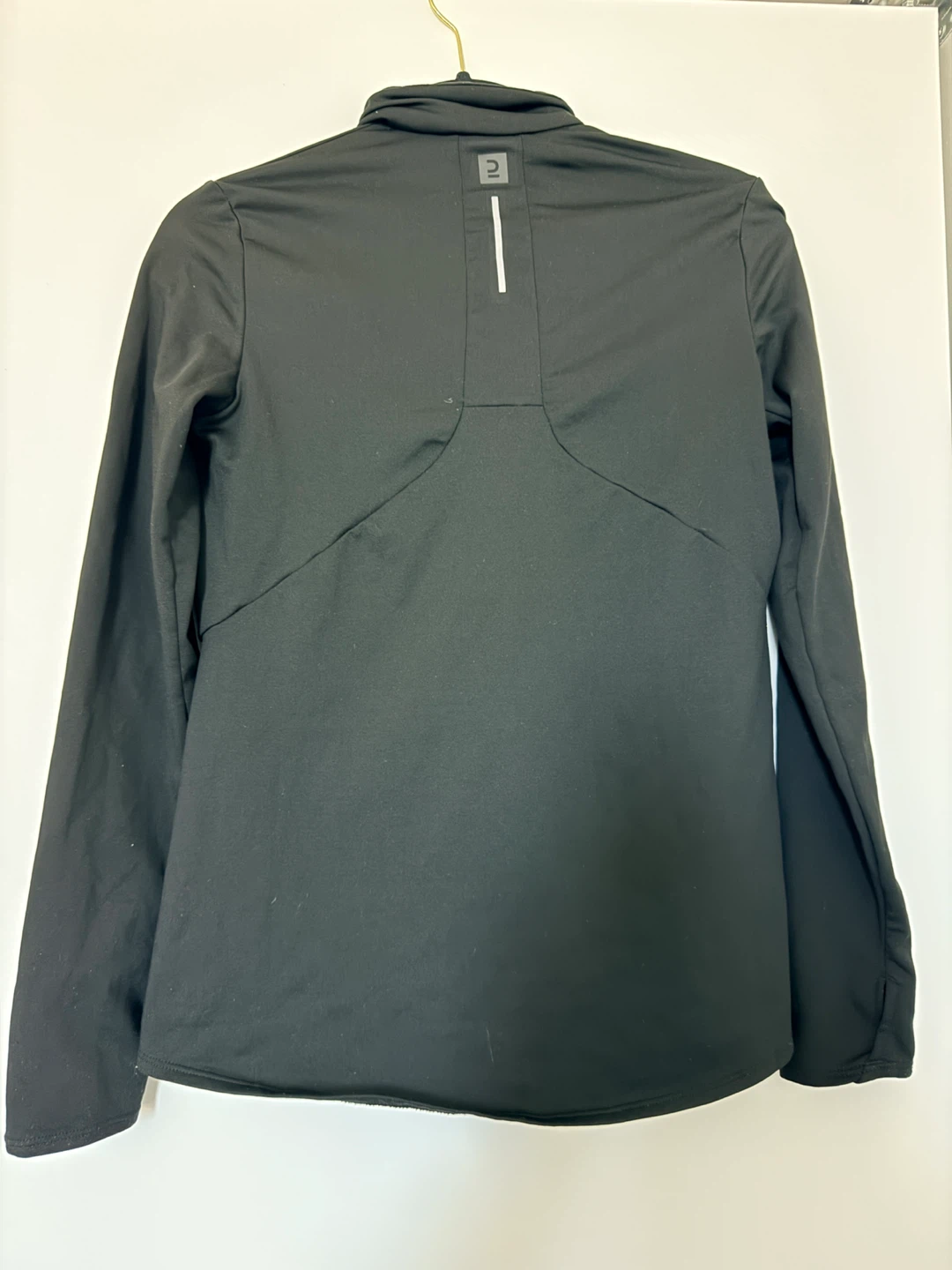Decathlon Black Long Sleeve Zip-Up Athletic Top - photo 2