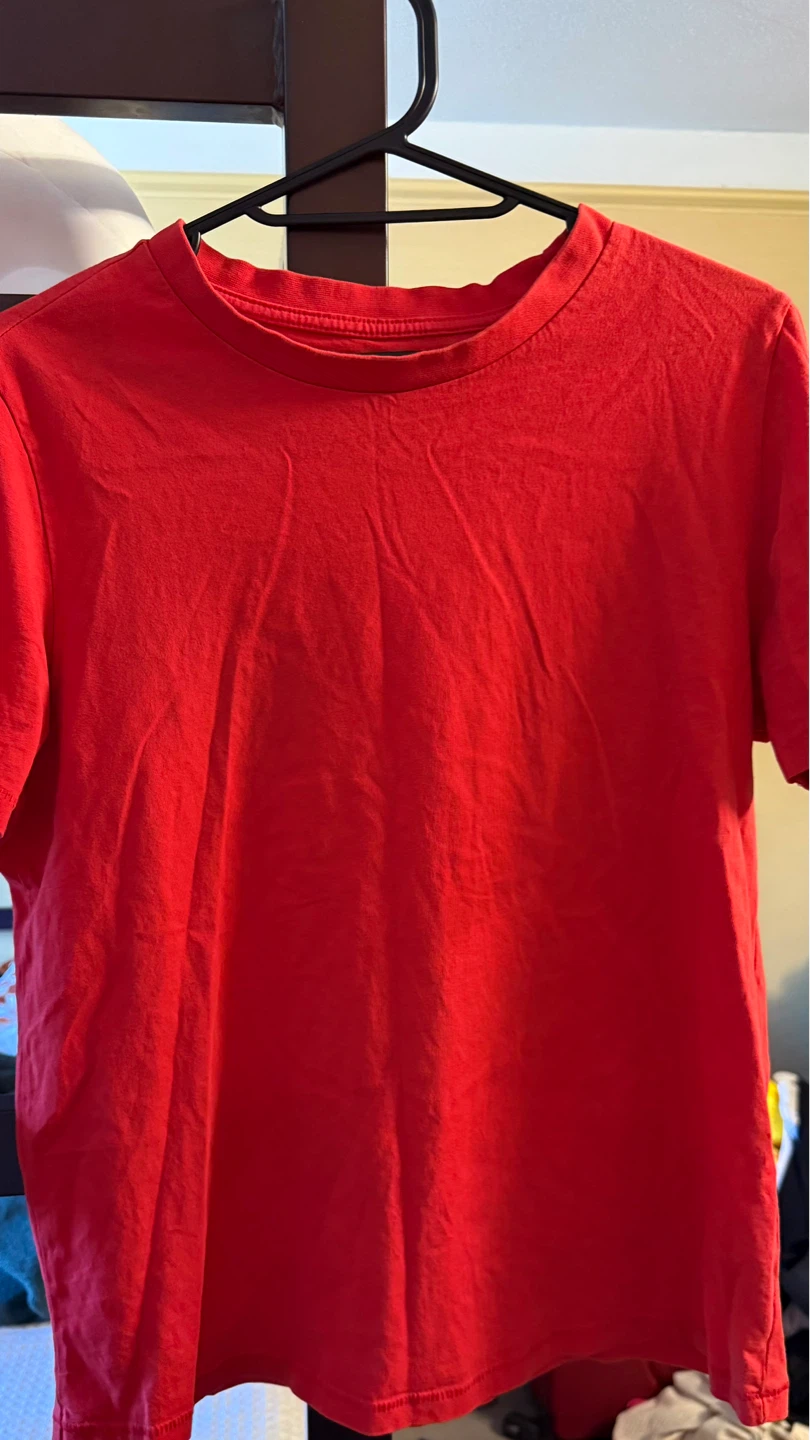 🟥CARES Red T-Shirt - Size M Regular Fit🟥