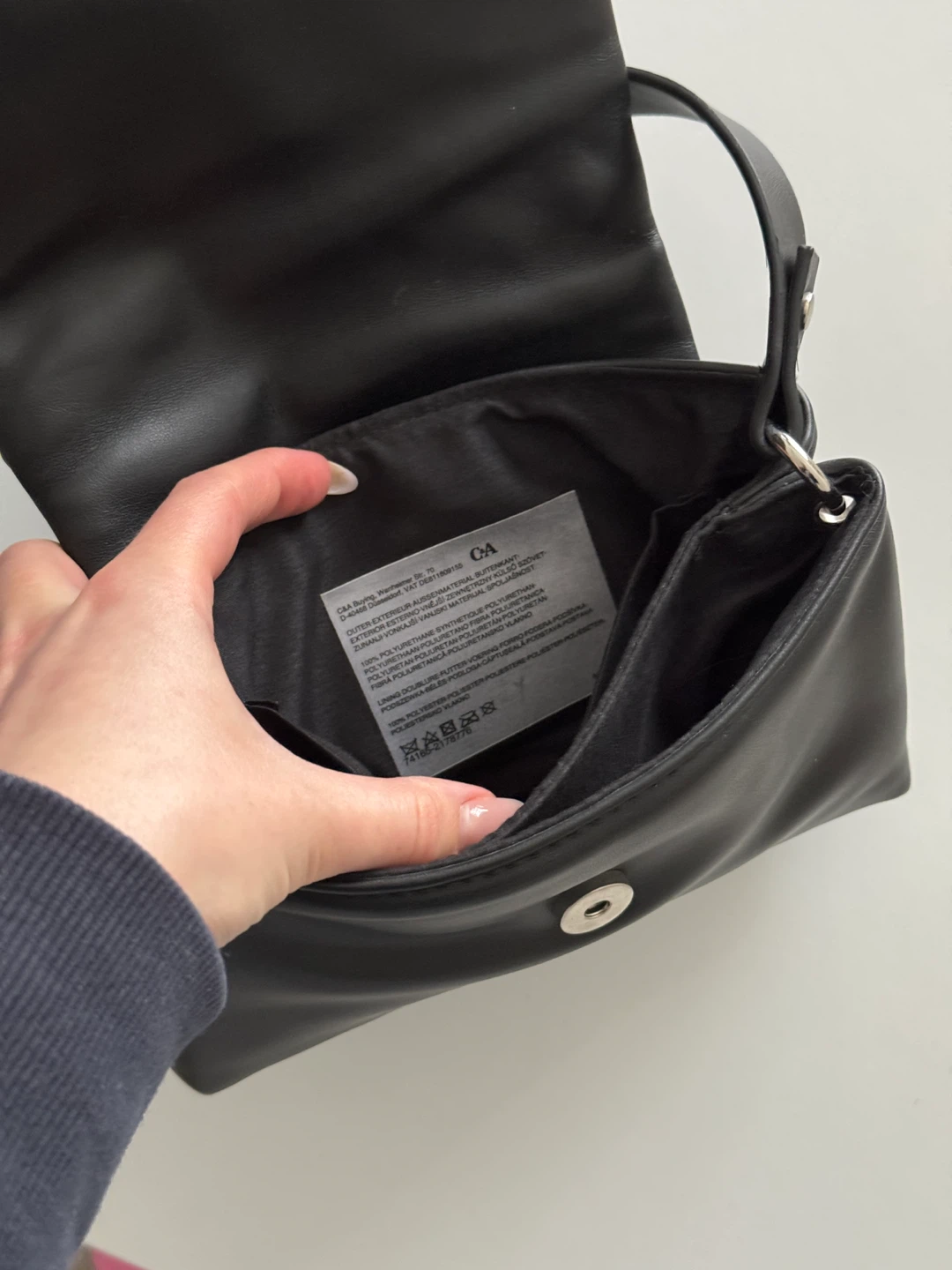 C&A Black Faux Leather Crossbody Bag - photo 3