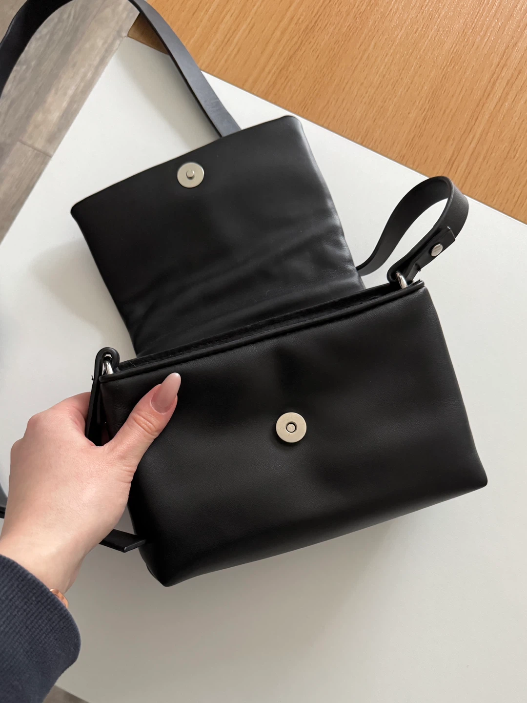 C&A Black Faux Leather Crossbody Bag - photo 5