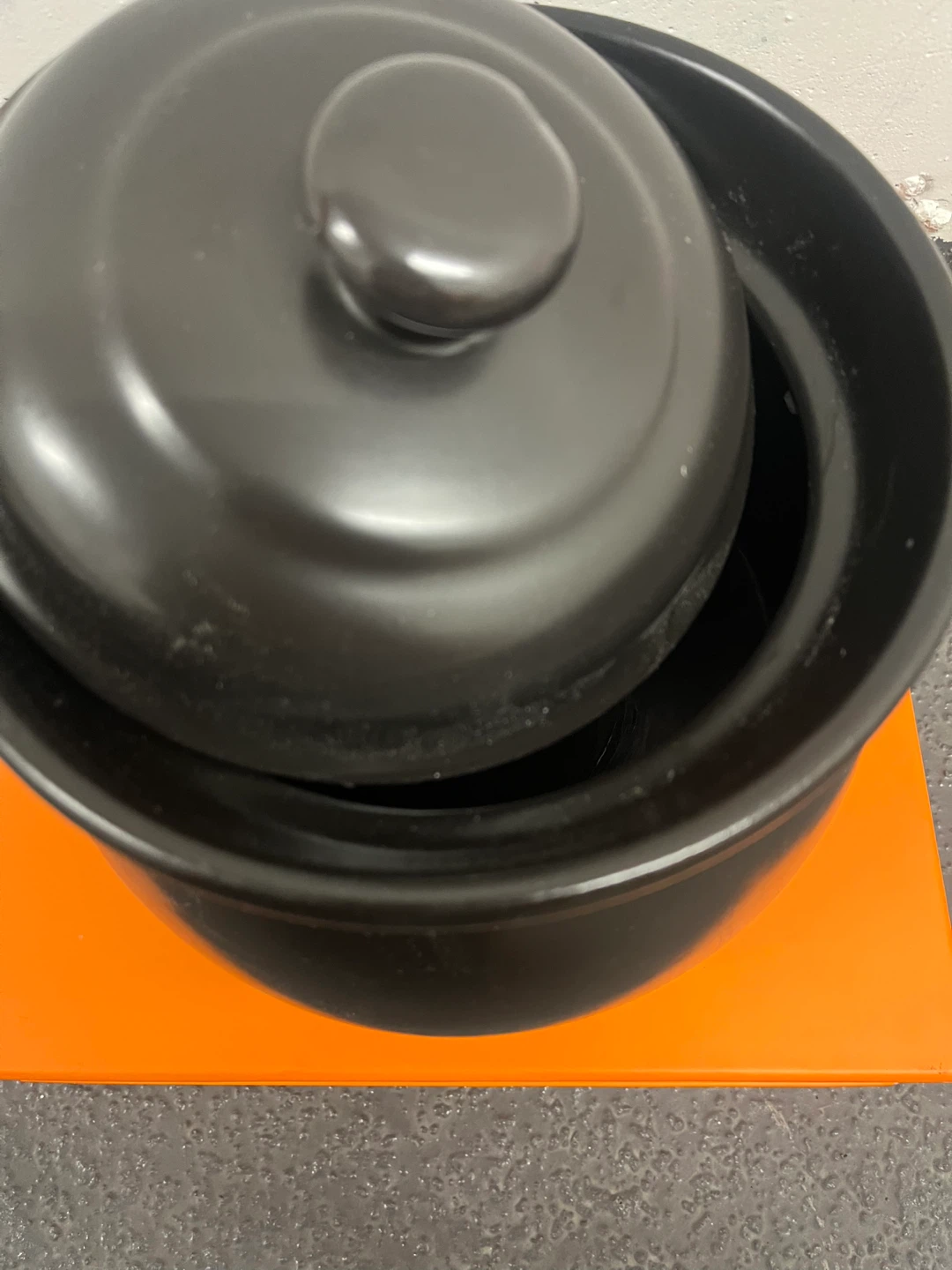 🌱 Black Ceramic Casserole Dish with Lid 🌱 - photo 3