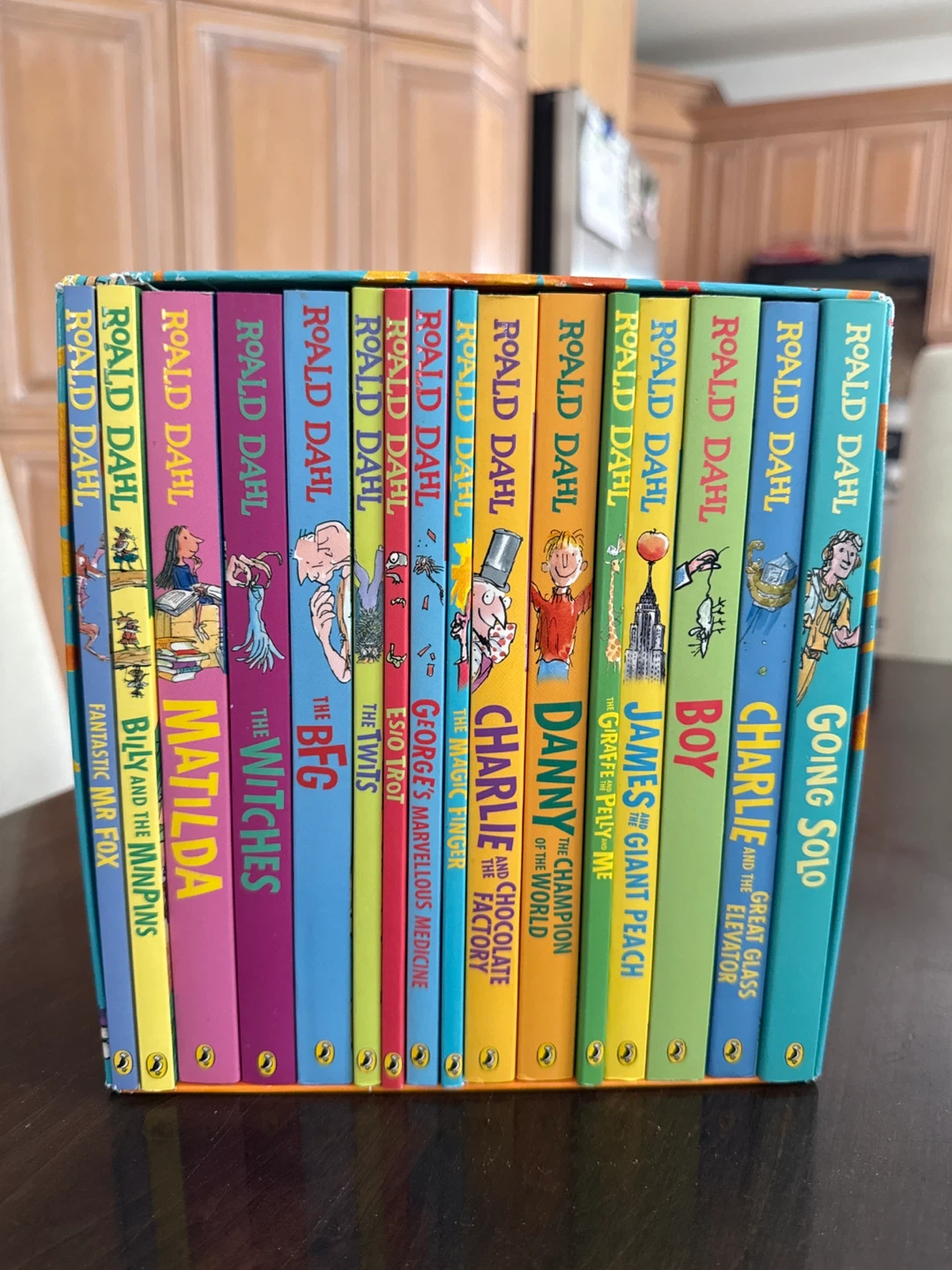 Roald Dahl Collection Box Set 16-Books