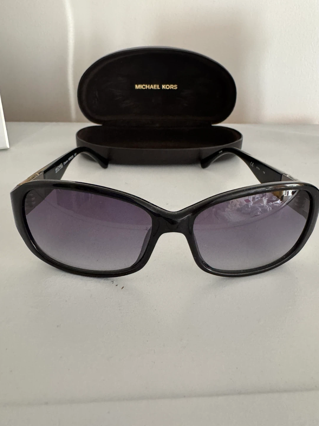 Michael Kors Sunglasses with Case - photo 2