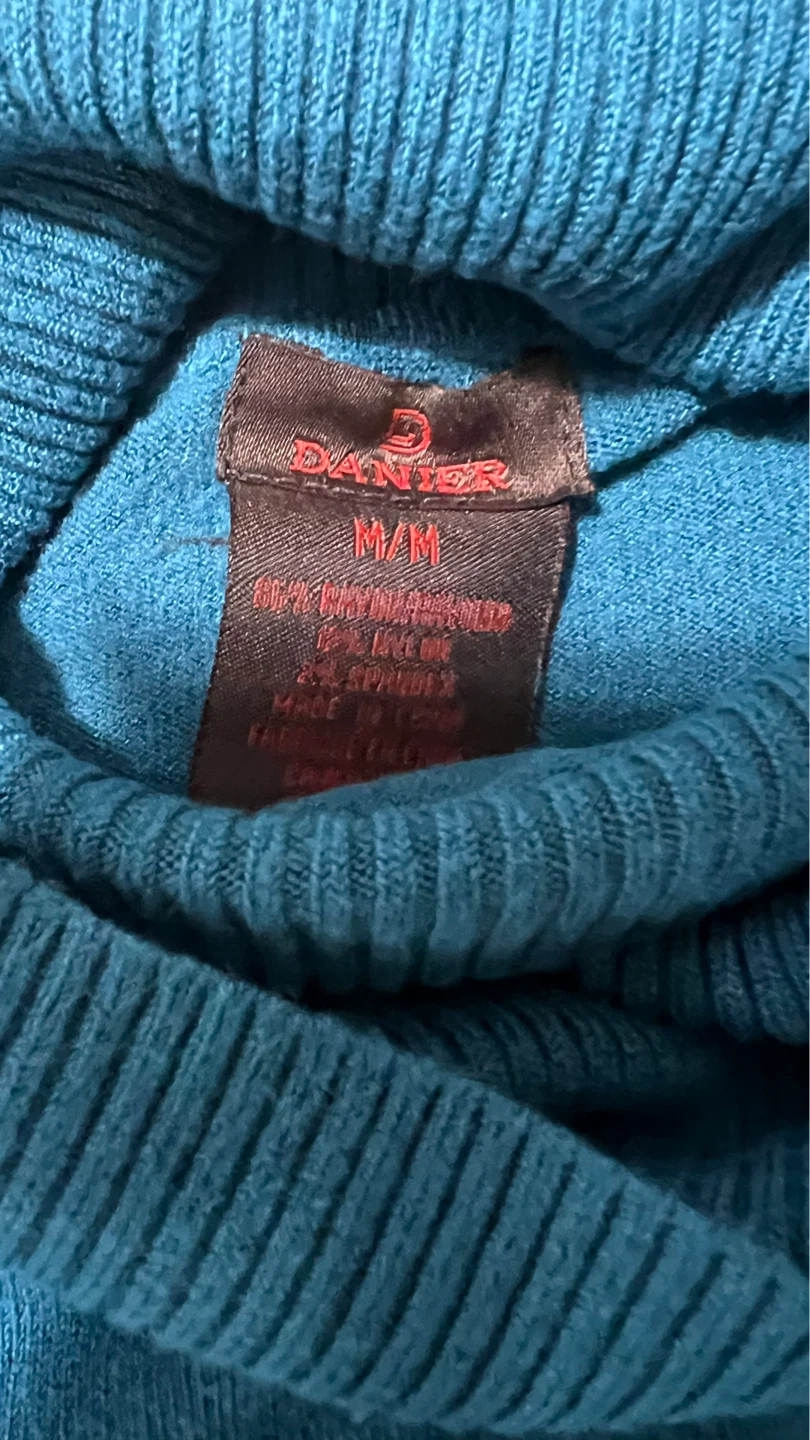 2 turtlenecks - photo 2