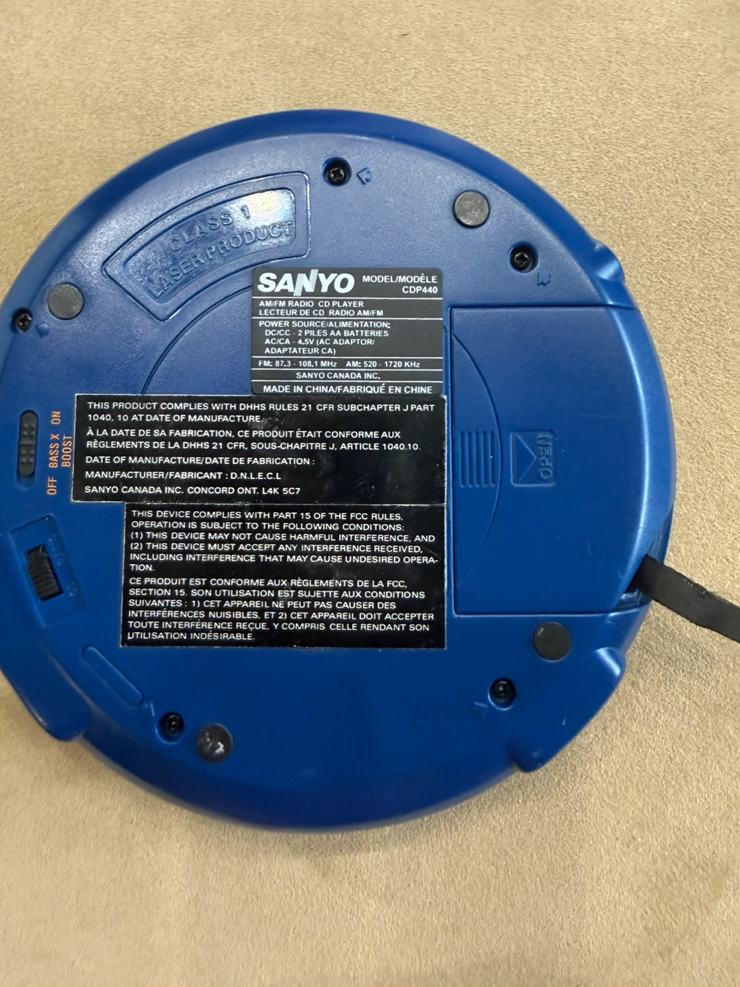 Sanyo CDP440 Portable AM/FM CD Player Radio - photo 2